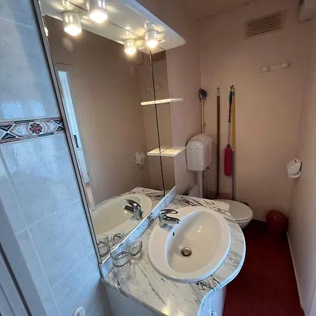 Le Remblai Apartment *